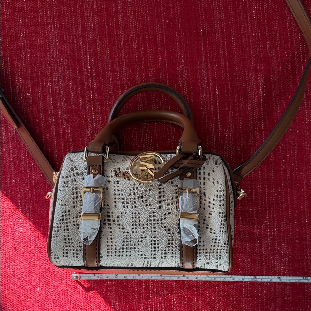 Michael Kors Tan and Cream Satchel - Picture 3 of 5